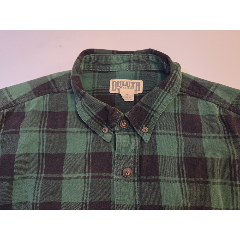 Duluth Trading Co Flannel Shirt Men’s XL Green Plaid Button Down Heavy Cotton - Picture 3 of 7